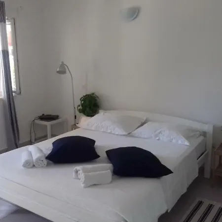 Grbin (adults Only) Lumbarda