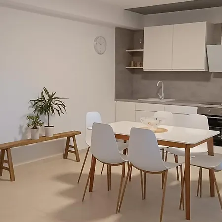 Grbin Apartment *