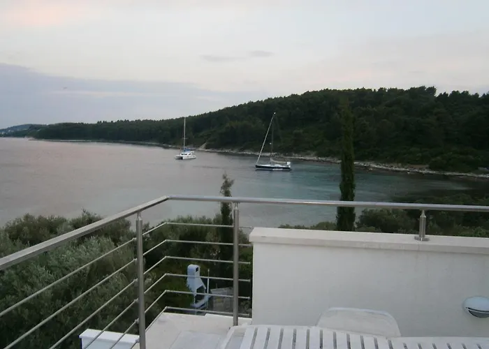 Grbin (adults Only) * Lumbarda