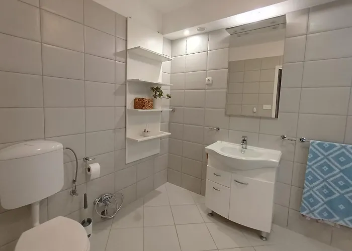 Grbin (adults Only) Lumbarda