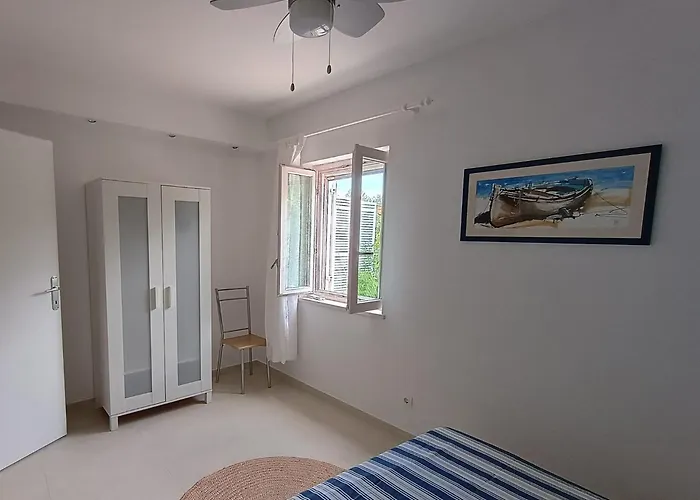 Grbin (adults Only) Lumbarda