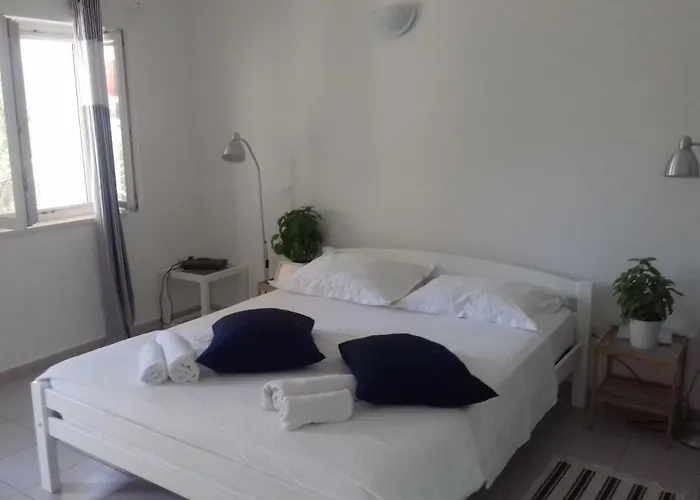 Grbin (adults Only) Lumbarda